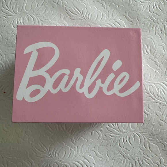 Barbie Logo Watch - Picture 3 of 3